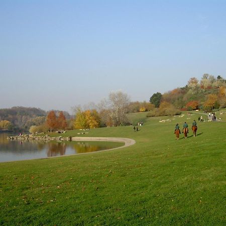 Gite Mella La Courneuve Bagian luar foto